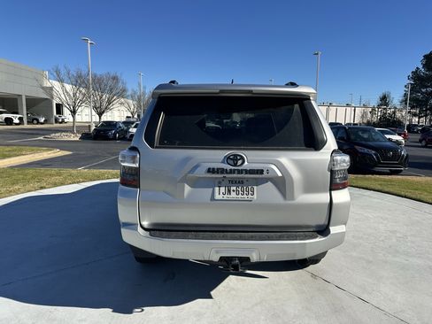 Certified 2023 Toyota 4Runner SR5 Premium image 9