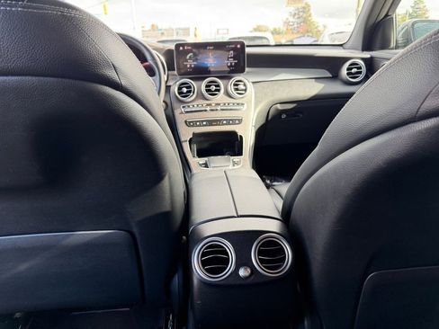 Used 2020 Mercedes-Benz GLC 350e 4MATIC image 28
