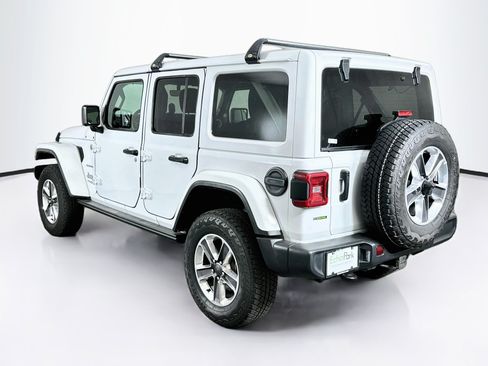 Used 2020 Jeep Wrangler Unlimited Sahara AWD/4WD image 5