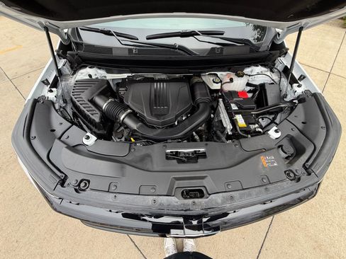 Used 2024 Chevrolet Traverse RS FWD image 37