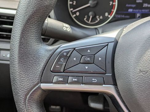 Used 2025 Nissan Altima 2.5 SV FWD image 18