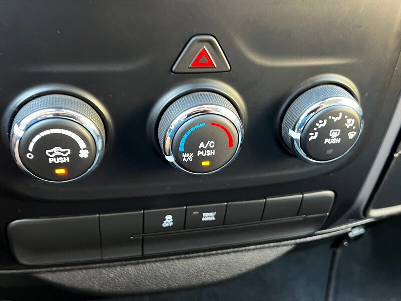 Used 2022 RAM 1500 Classic SLT AWD/4WD image 26