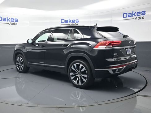 Used 2022 Volkswagen Atlas Cross Sport SEL Premium R-Line AWD/4WD image 6