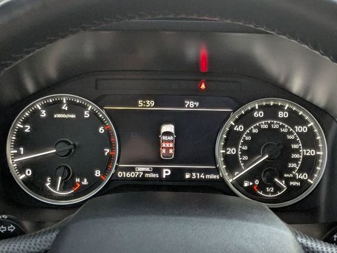 Used 2025 Mitsubishi Outlander SE image 18