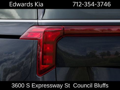 New 2027 Kia Carnival FWD image 13