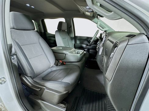 Used 2019 Chevrolet Silverado 1500 Custom w/ Custom Value Package image 24