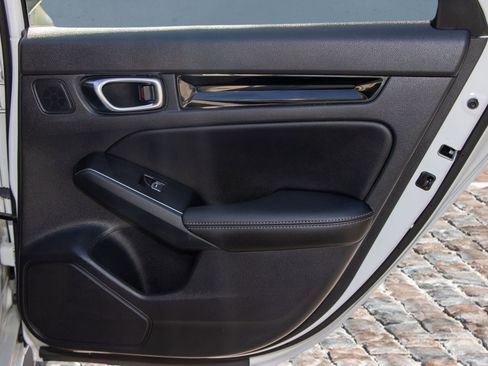 Certified 2023 Honda Civic Sport Touring image 13