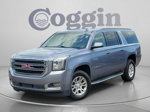 Used 2019 GMC Yukon XL SLT w/ Open Road Package RWD image 1