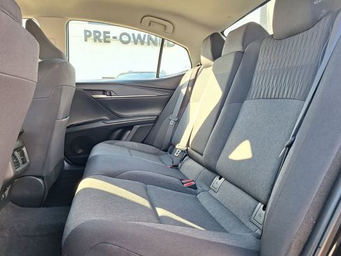 Used 2025 Toyota Camry LE image 22