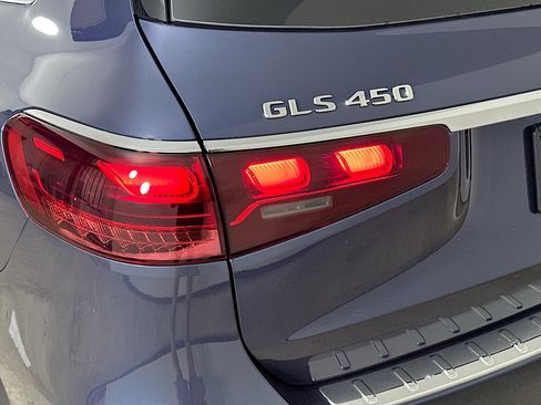 Certified 2026 Mercedes-Benz GLS 450 4MATIC image 45