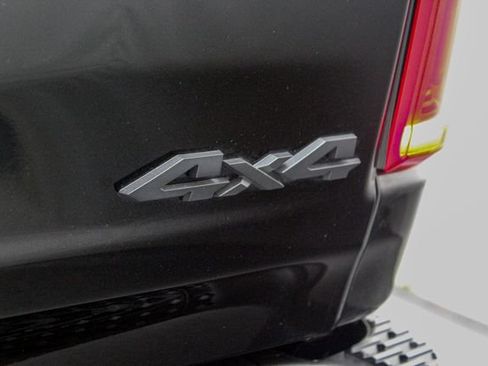 Used 2025 RAM 1500 Limited AWD/4WD image 15