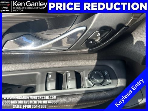 Used 2019 GMC Terrain SLT AWD/4WD image 12