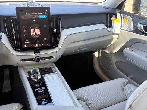 New 2026 Volvo XC60 B5 Ultra w/ Protection Package Premier image 13