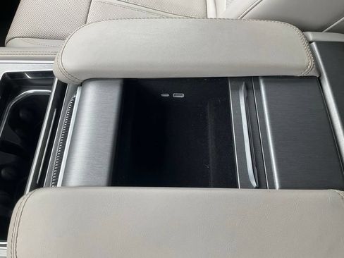 Used 2025 Jeep Wagoneer Series II AWD/4WD image 9