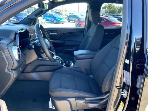 Certified 2024 Chevrolet Colorado LT w/ LT Convenience Package image 7