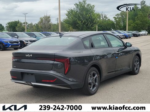 New 2026 Kia K4 FWD image 6