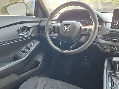 Used 2024 Honda Accord EX image 9