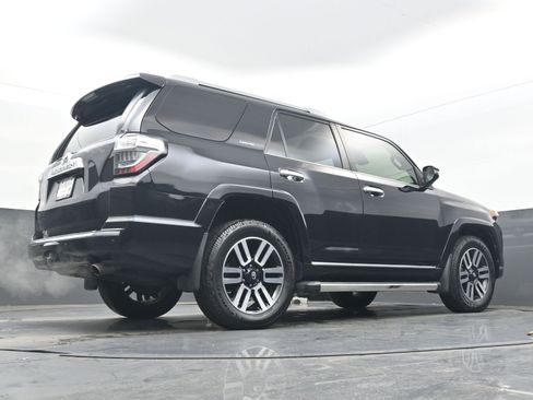 Used 2020 Toyota 4Runner Limited image 34