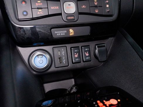 Used 2025 Nissan Leaf SV Plus image 38