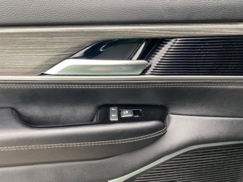 Used 2024 Jeep Wagoneer L Series II w/ Flexible Seating Group image 31