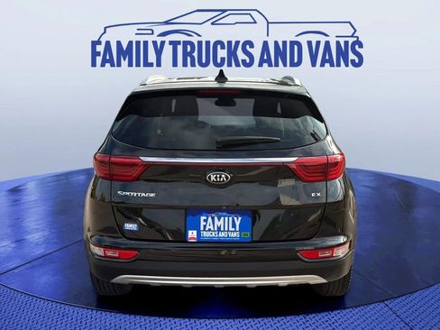 Used 2018 Kia Sportage EX w/ EX Sport Appearance Package image 4