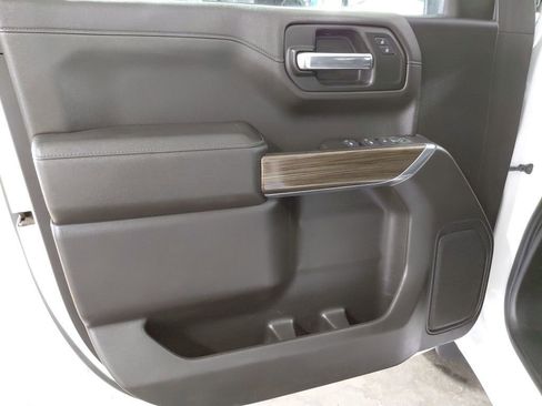 Used 2019 Chevrolet Silverado 1500 LT w/ All-Star Edition image 4