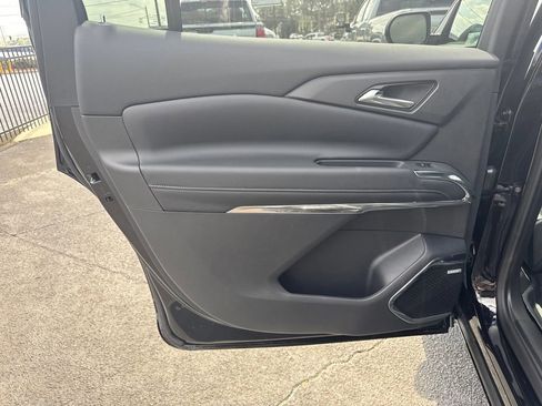 New 2026 Chevrolet Traverse High Country w/ LPO, Floor Liner Package FWD image 23
