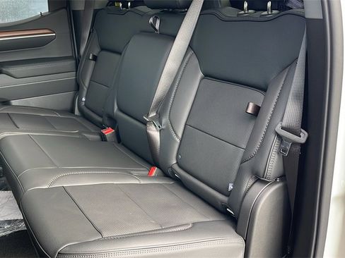 New 2026 GMC Sierra 1500 Denali w/ Denali Reserve Package image 17