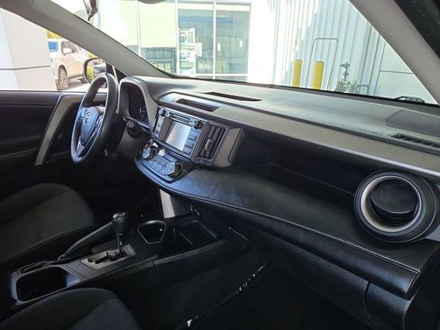 Used 2018 Toyota RAV4 XLE w/ Plus Extra Value Package image 26