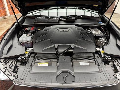 Used 2023 Audi Q8 Premium Plus image 26