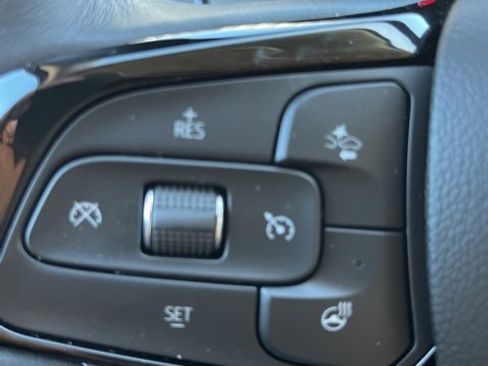 Used 2024 Buick Enclave Avenir w/ Avenir Technology Package image 23