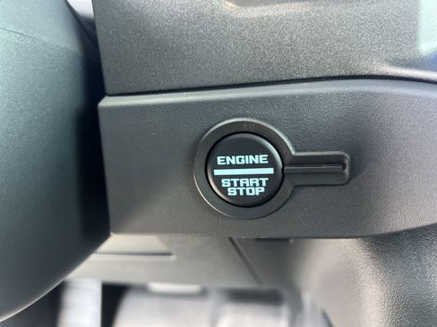 New 2025 Ford Bronco Badlands image 32