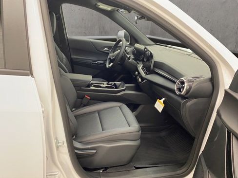 New 2026 Chevrolet Equinox LT w/ Convenience Package II image 19