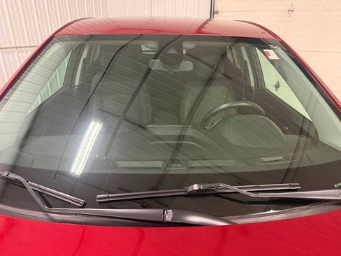 Used 2020 Chevrolet Equinox LT FWD image 14