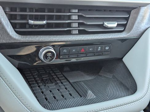 Used 2025 Ford Explorer Platinum w/ Ultimate Package image 29