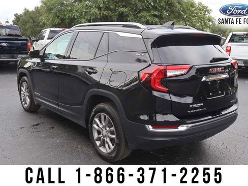 Used 2024 GMC Terrain SLT AWD/4WD image 4