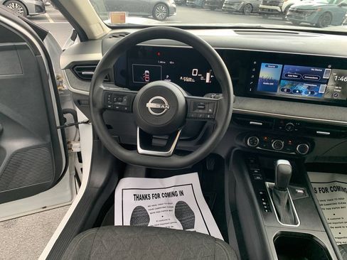 Used 2025 Nissan Kicks SV FWD image 24