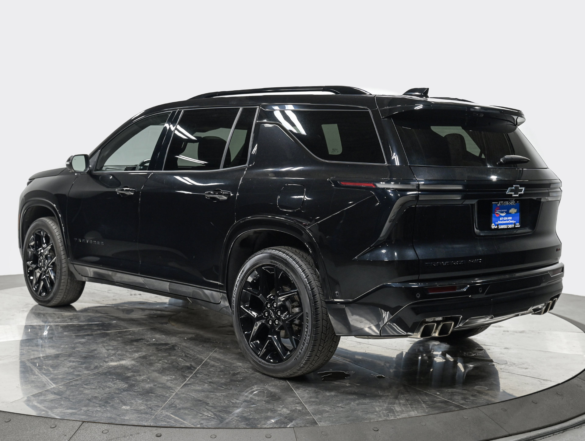Used 2024 Chevrolet Traverse RS w/ LPO, Floor Liner Package AWD/4WD image 4