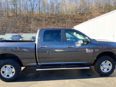 Used 2018 RAM 3500 SLT w/ Snow Chief Group AWD/4WD image 2