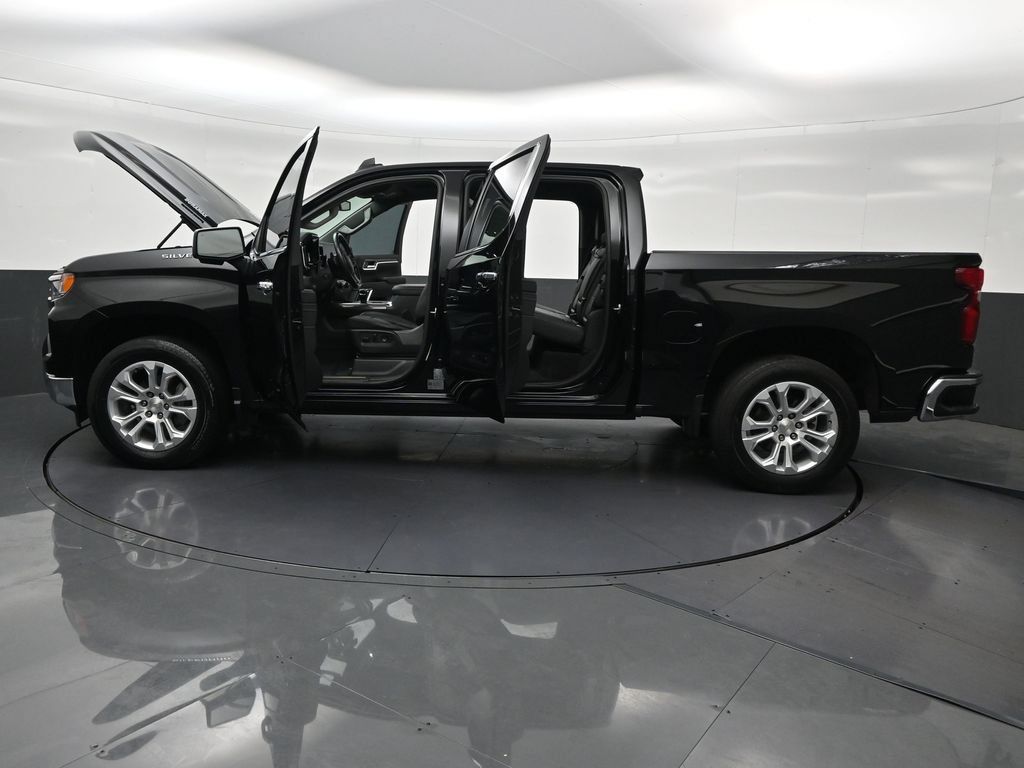 Used 2023 Chevrolet Silverado 1500 LTZ RWD image 35