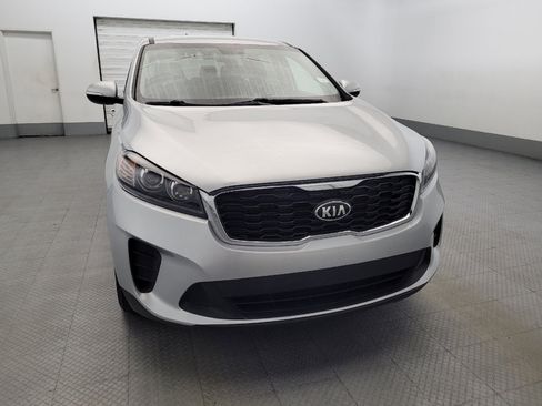 Used 2020 Kia Sorento FWD V6 image 14