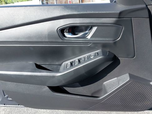 Used 2025 Honda Accord SE image 27