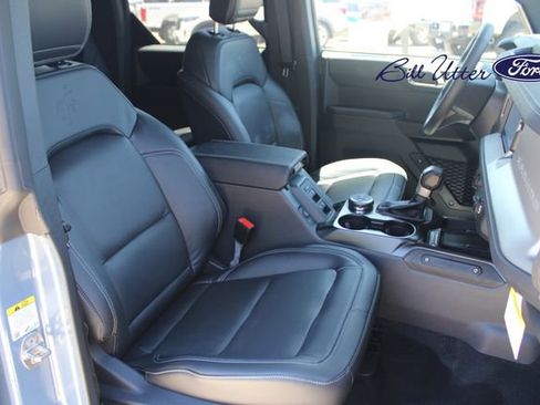New 2025 Ford Bronco Outer Banks image 7