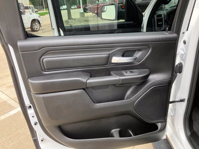 Used 2025 RAM 1500 Warlock AWD/4WD image 23