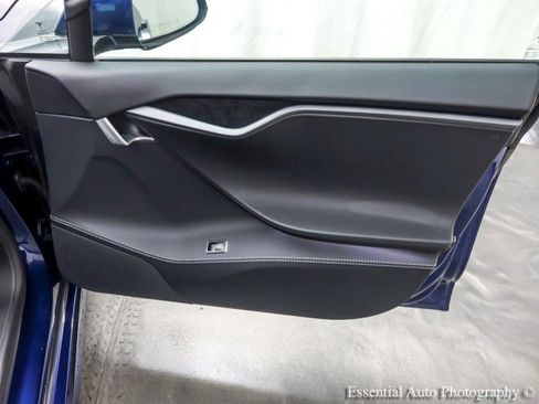 Used 2019 Tesla Model S Performance image 39