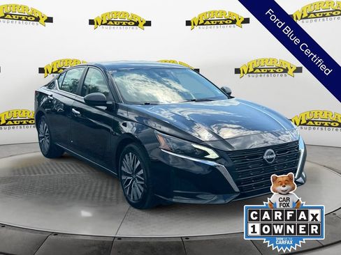 Used 2025 Nissan Altima 2.5 SV FWD image 10