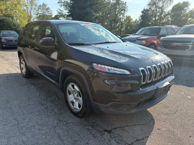Used 2016 Jeep Cherokee Sport FWD image 7