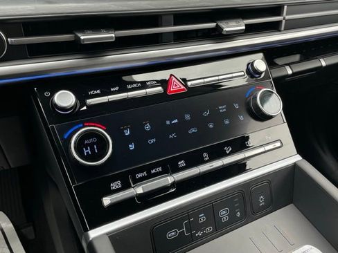 New 2025 Hyundai Santa Fe Limited AWD/4WD image 17