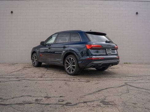Used 2025 Audi Q7 2.0T Premium Plus w/ Premium Plus Package AWD/4WD image 3