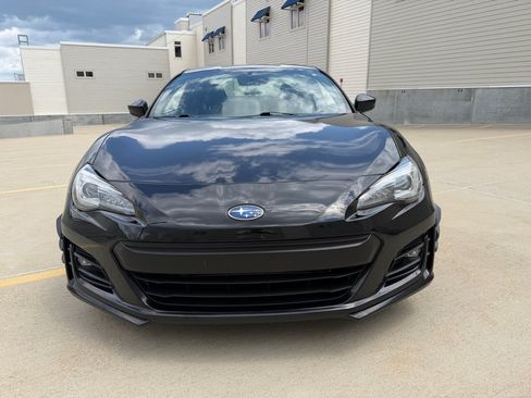 Used 2017 Subaru BRZ Limited RWD image 2